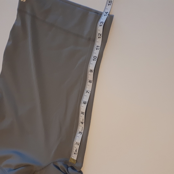 Joe Fresh Capris - Picture 6 of 6